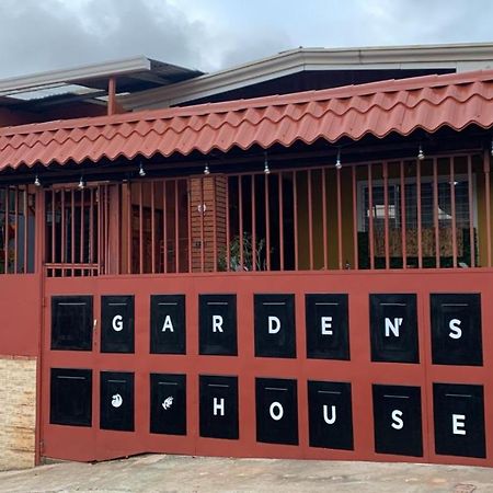 Gardens House, Airport Juan Santamaria, Alajuela, San Jose Hostel Exterior photo