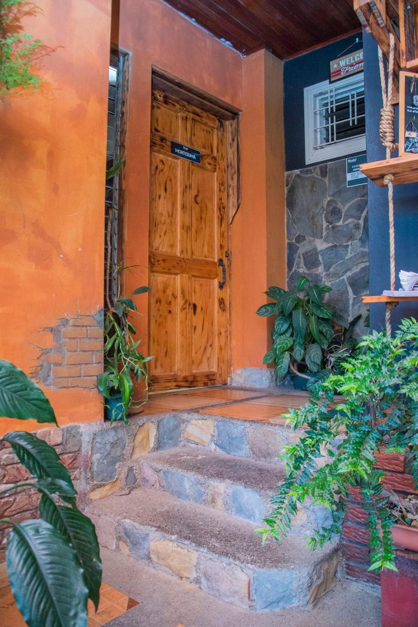 Gardens House, Airport Juan Santamaria, Alajuela, San Jose Hostel Exterior photo