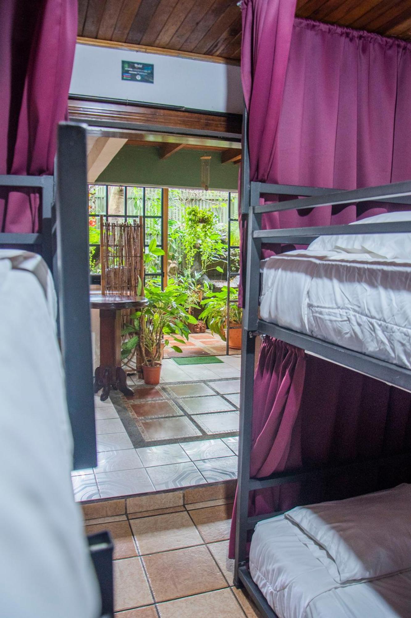 Gardens House, Airport Juan Santamaria, Alajuela, San Jose Hostel Exterior photo