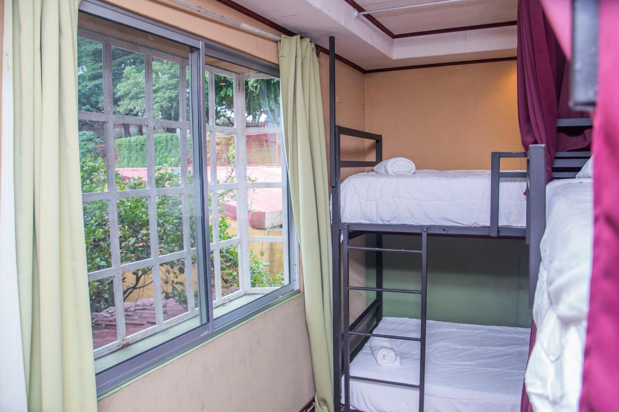 Gardens House, Airport Juan Santamaria, Alajuela, San Jose Hostel Exterior photo