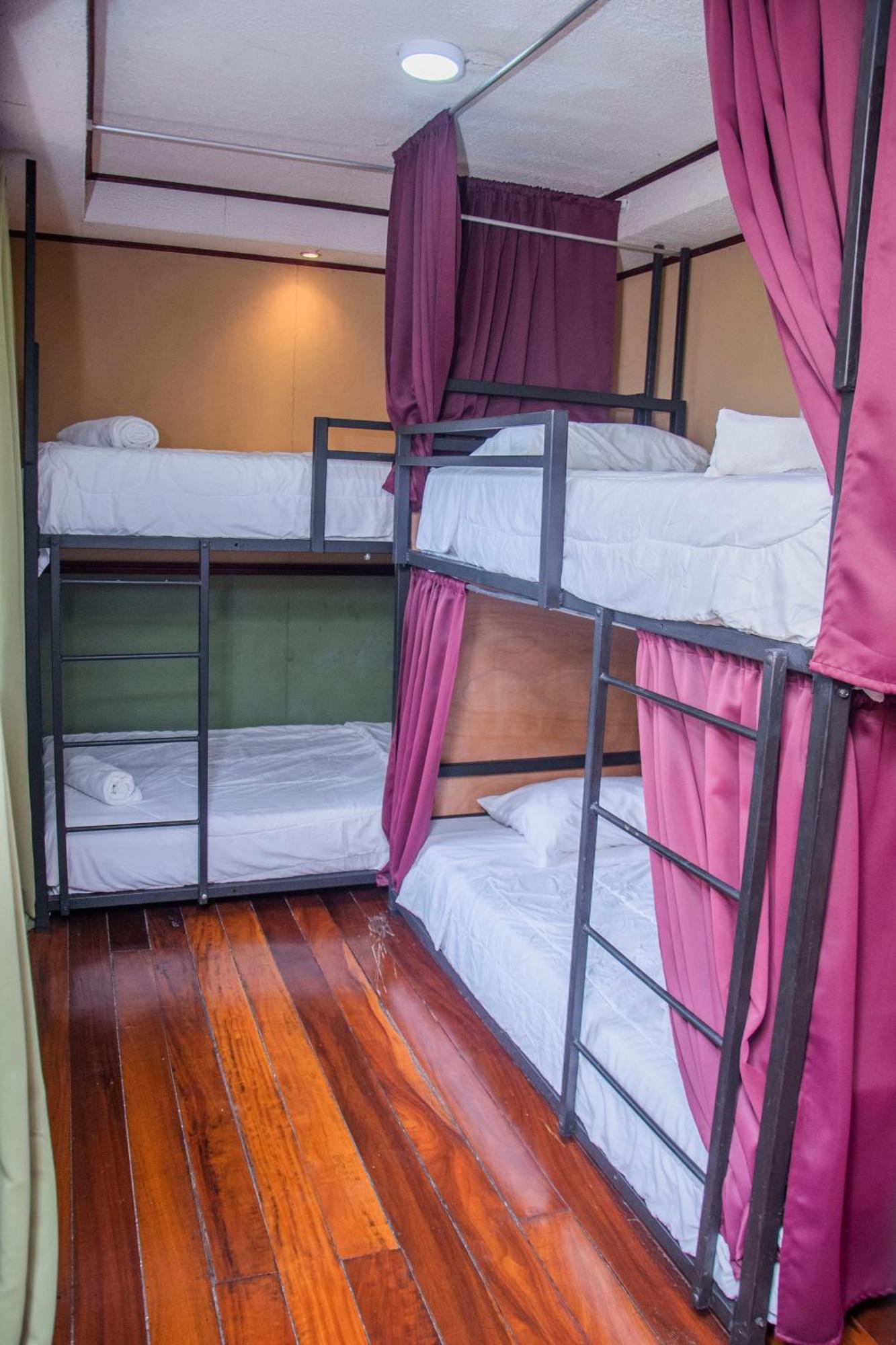 Gardens House, Airport Juan Santamaria, Alajuela, San Jose Hostel Exterior photo