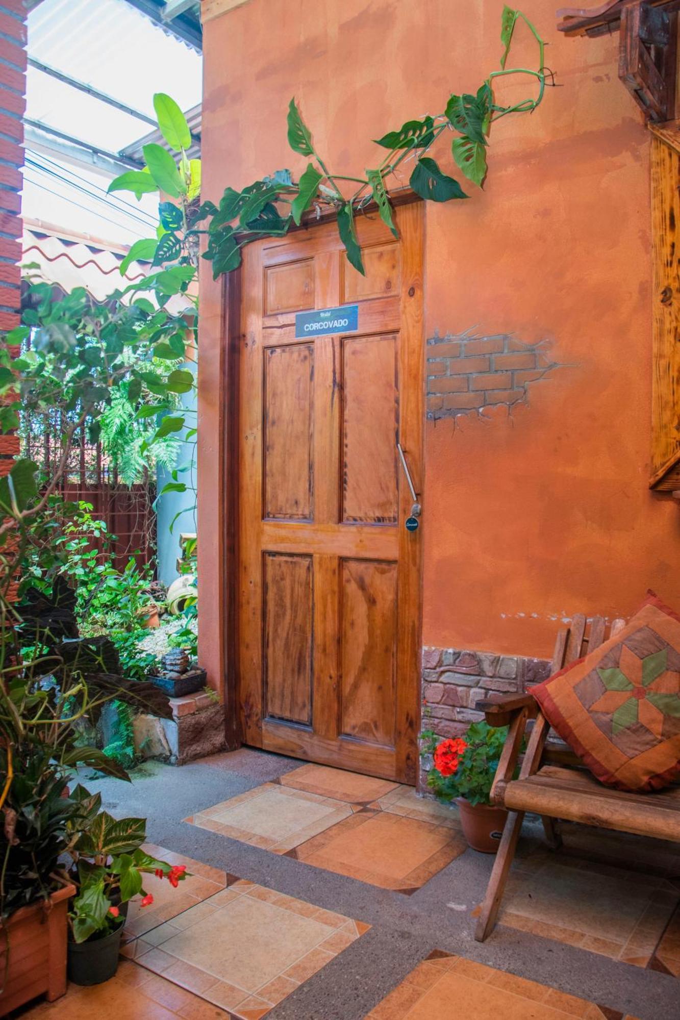 Gardens House, Airport Juan Santamaria, Alajuela, San Jose Hostel Exterior photo