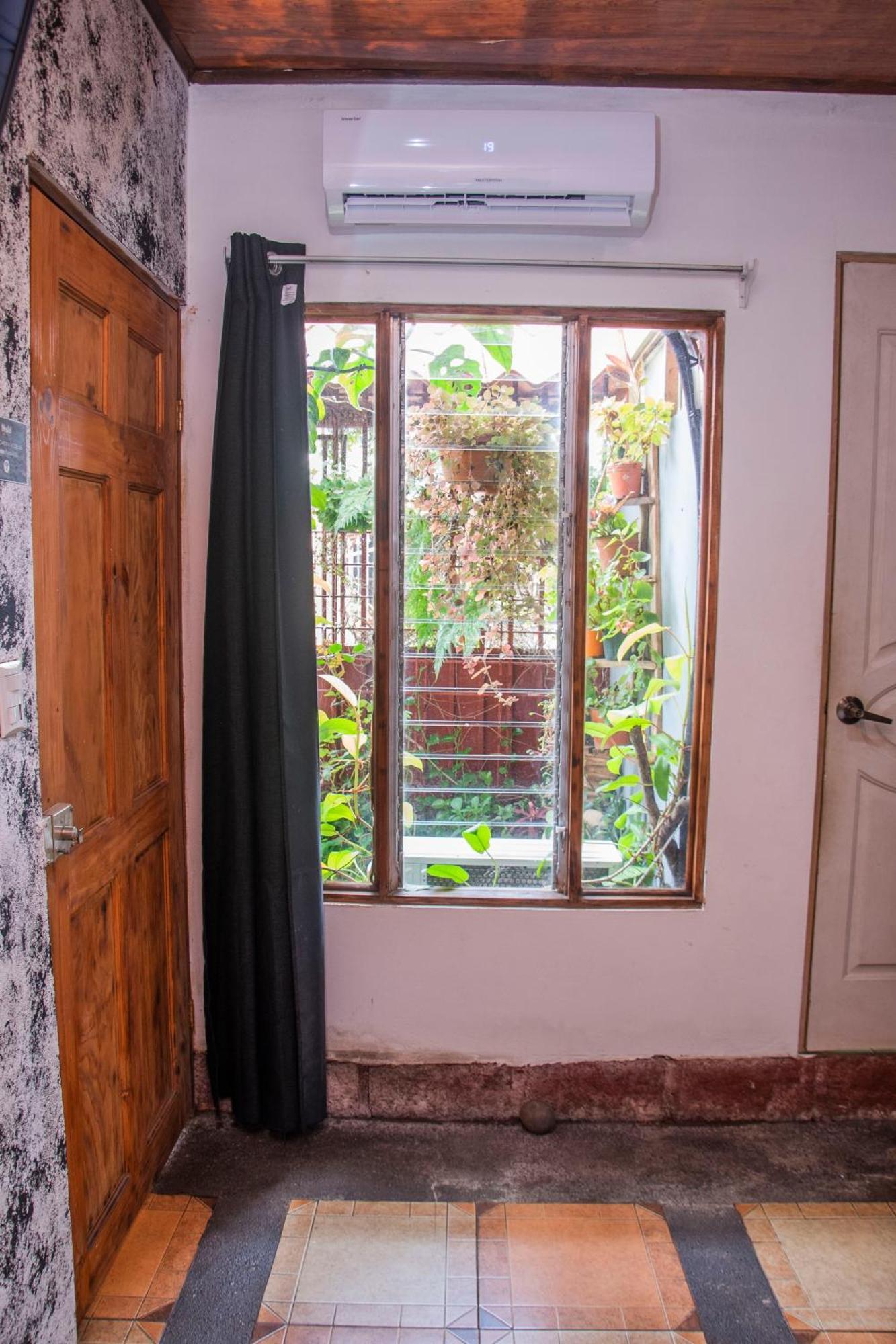 Gardens House, Airport Juan Santamaria, Alajuela, San Jose Hostel Exterior photo